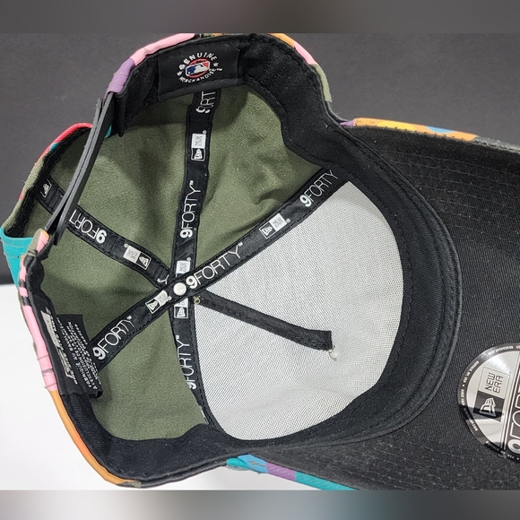 New Era 9FORTY New York Yankees Colorful Camouflage Cap NY Camo Hat - Picture 11 of 13